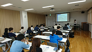 現職者共通研修①の様子　その1