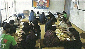 「こしぇる会」の活動風景